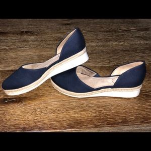 Life Stride blue wedge flats